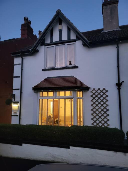 Villa Sunbeams And Ice Creams Scarborough Esterno foto